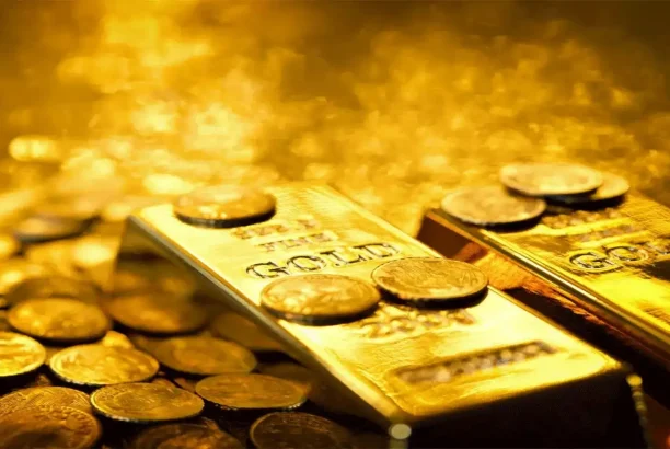 gold-set-to-extend-record-run-may-hit-rs-90000-in-2025-on-global-cues